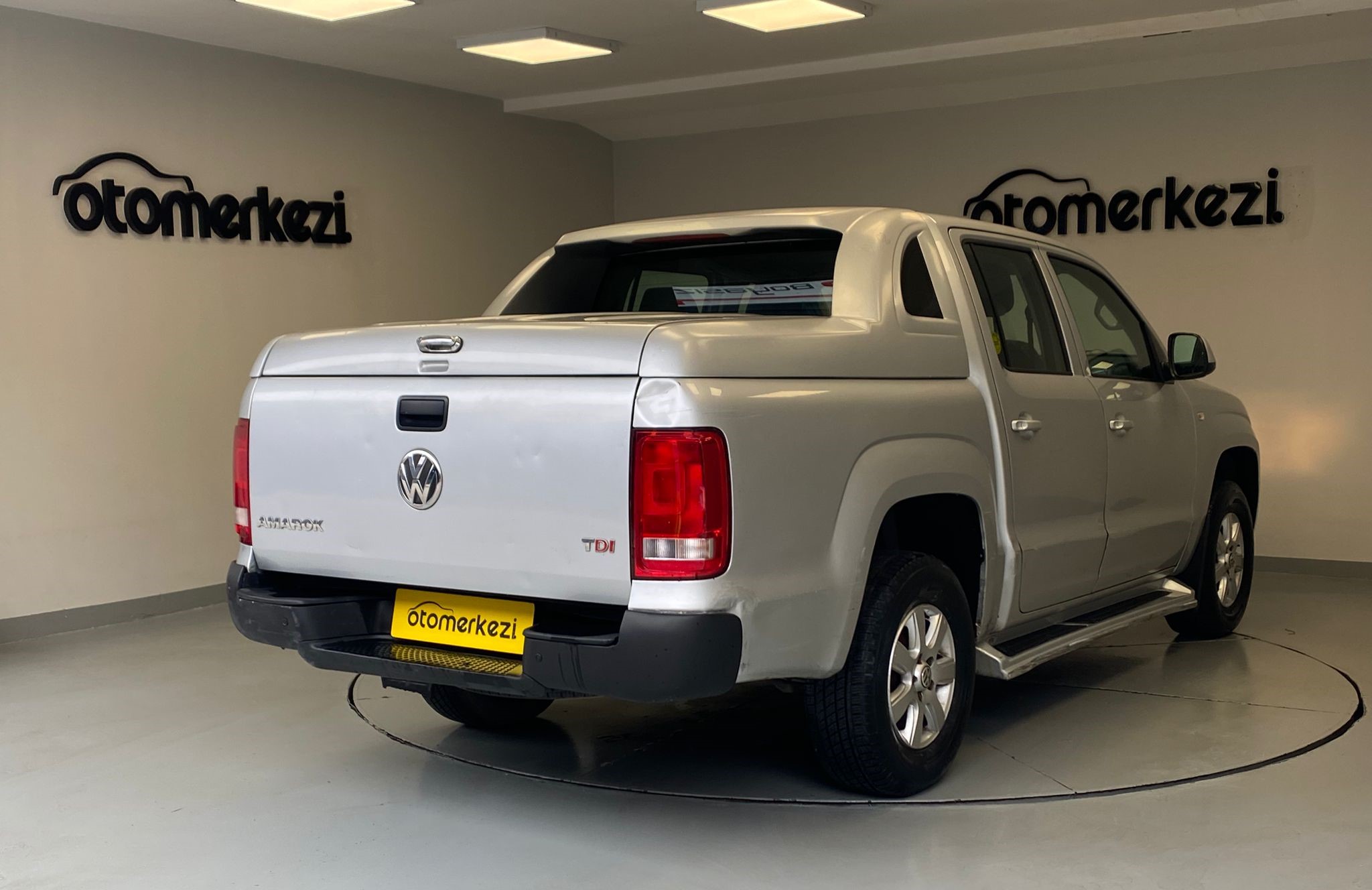 VOLKSWAGEN AMAROK 21